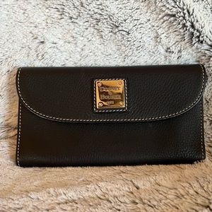 Dooney and Bourke Pebble Grain Continental Clutch Black Black